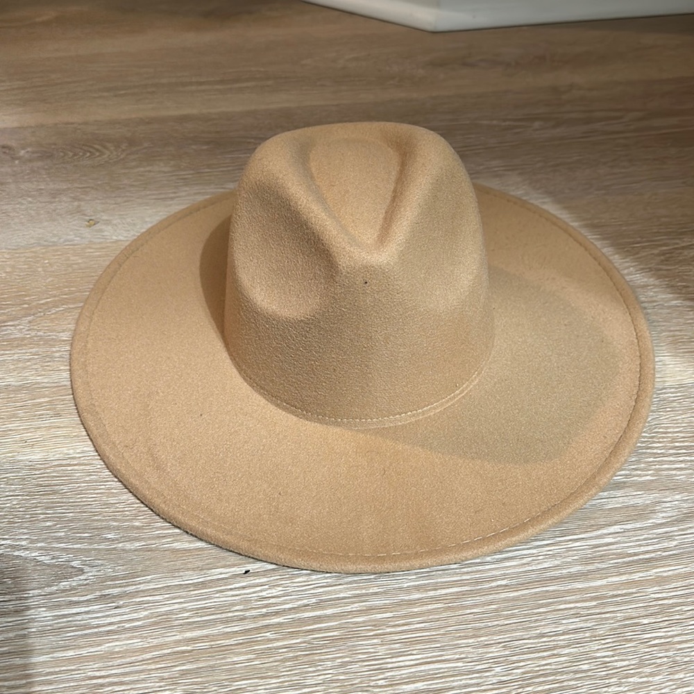 Carly Jean Los Angeles tan felt hat